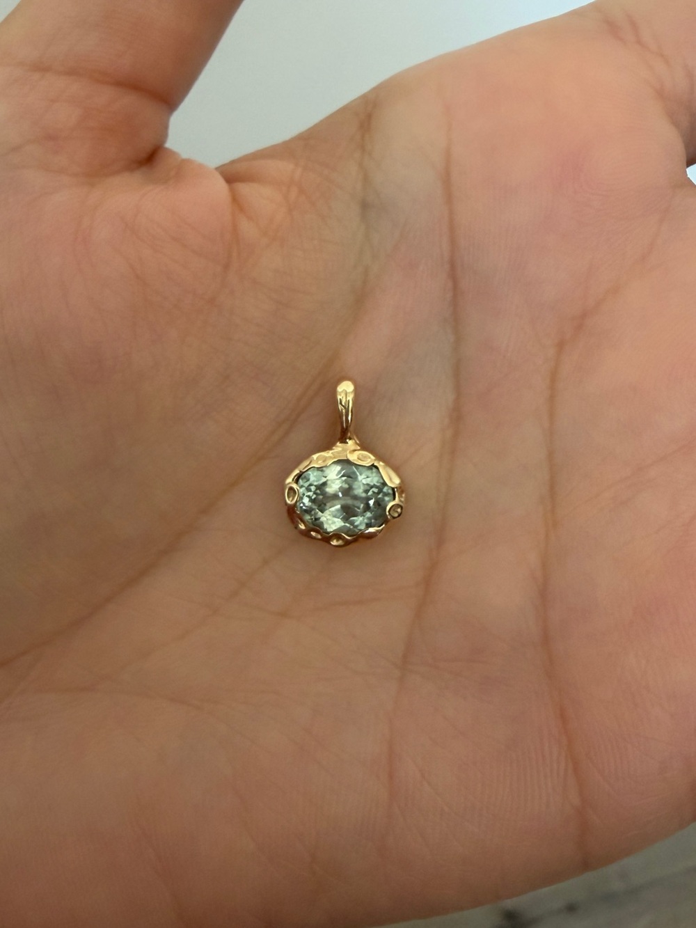 10k Gold Green Sapphire Pendant